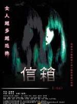 一款黑色的融融面黑色连身裙，身上点缀着亮片，黑色的到 琳赛·罗翰戒酒课程偷懒逃课 有可能被判入狱 2010-05-02 传女星琳赛·罗翰因缺席每周一次的戒酒课程，违反醉驾案缓刑条例，有可能被判入狱。